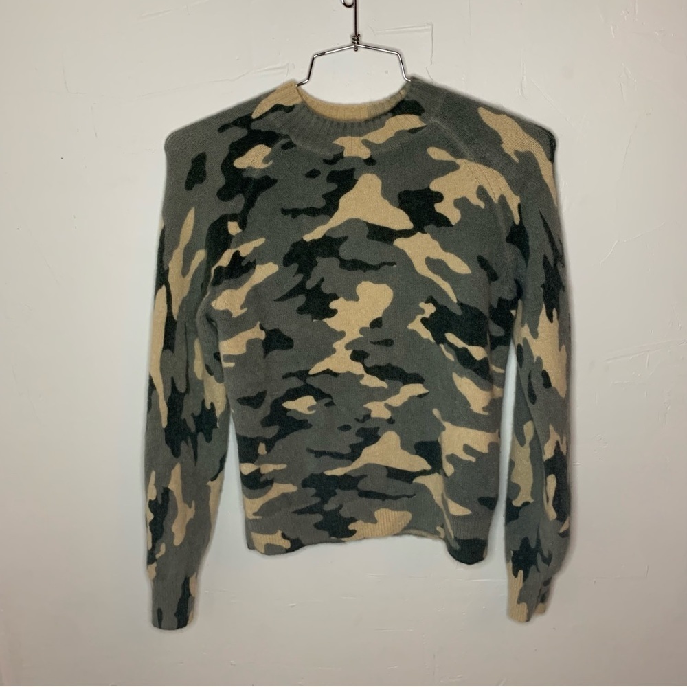 Banana Republic Camo Print Wool Blend Long Sleeve Crewneck Sweater​​​​
